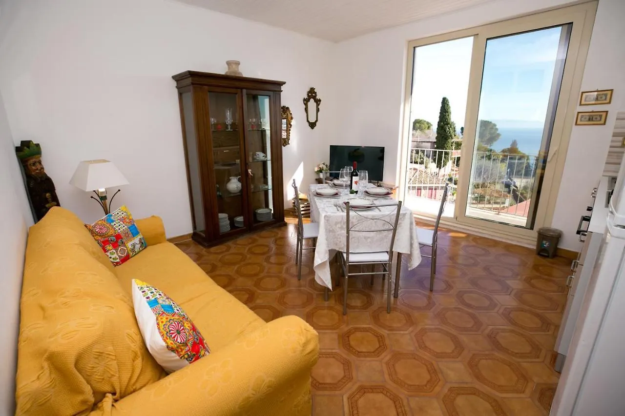 Casa Rosy Villa Taormina 0*,